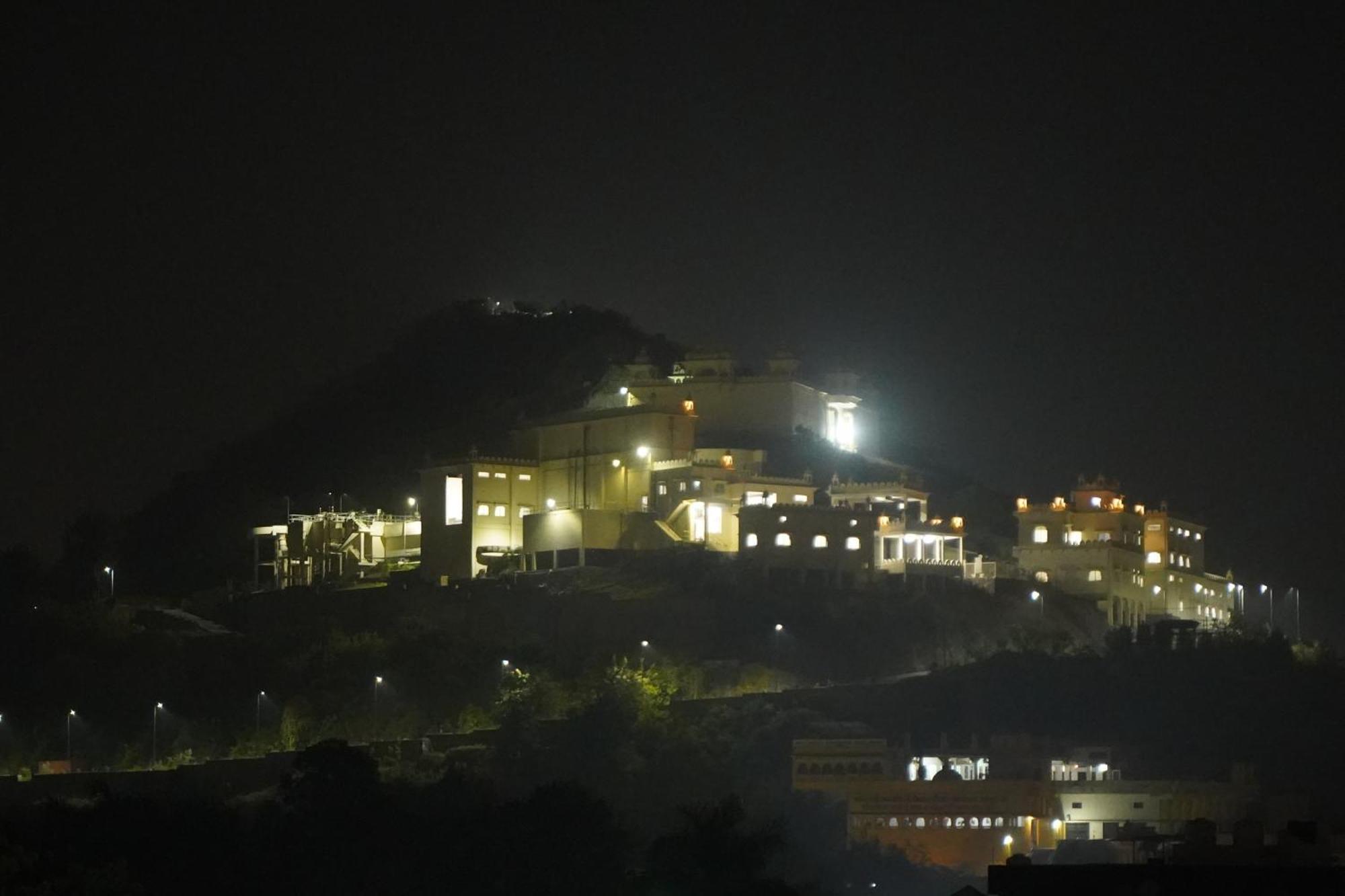 Shri Daulat Villas 烏代浦 外观 照片